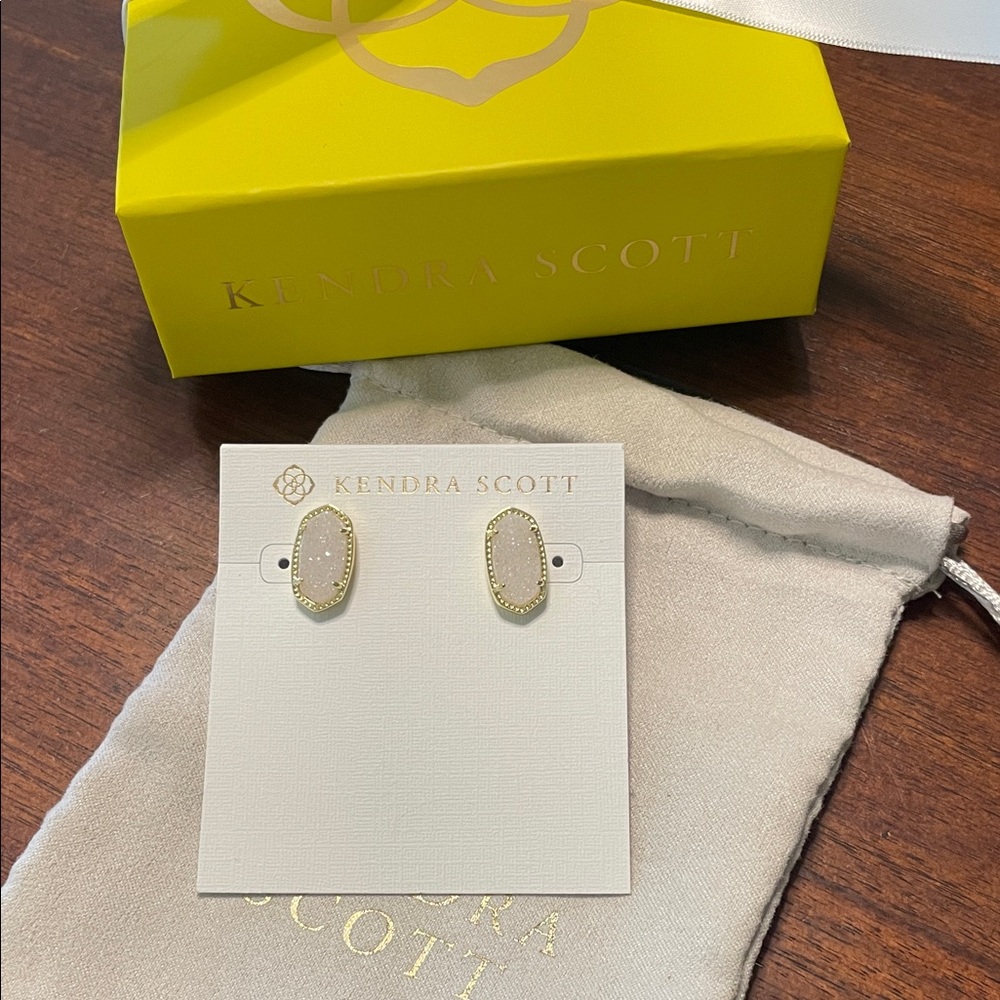 Kendra Scott Ellie studs in Gold and Iridescent Drusy